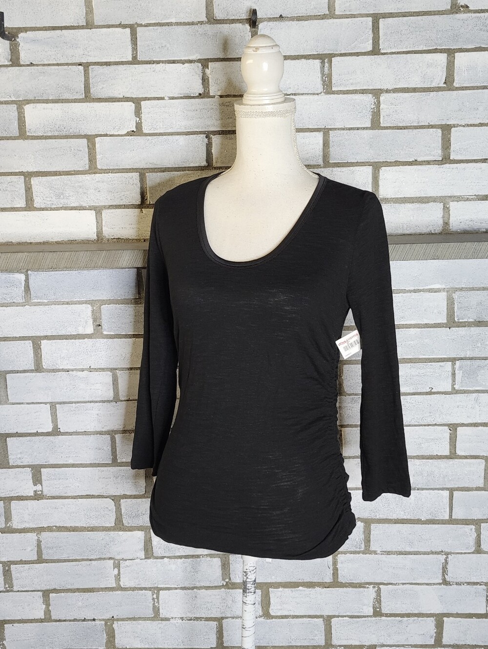 • White House Black Market Top Womens Small S Black Scoop Neck 3/4 Sleeve NWOT